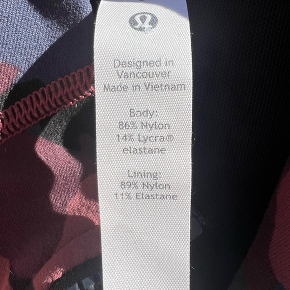 lululemon athletica Multicolor Camouflage Jacket Size Small - Picture 3 of 5